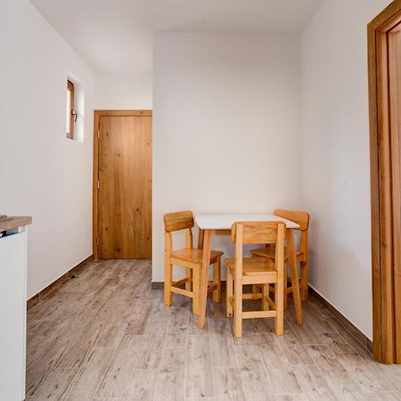 Mima Apartments Sveti Stefan Bagian luar foto