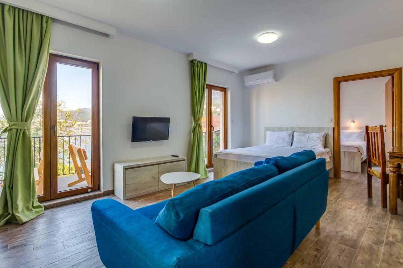 Mima Apartments Sveti Stefan Bagian luar foto