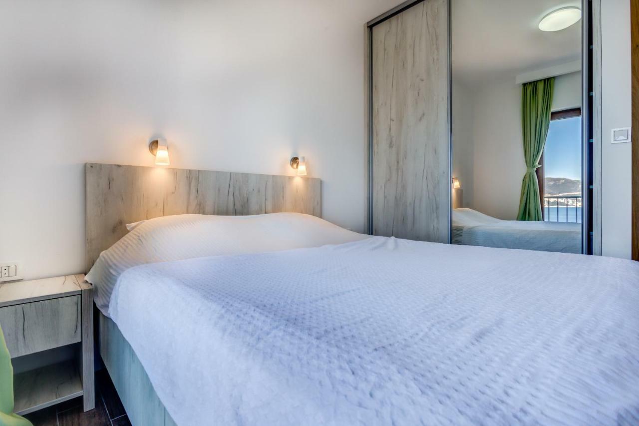 Mima Apartments Sveti Stefan Bagian luar foto