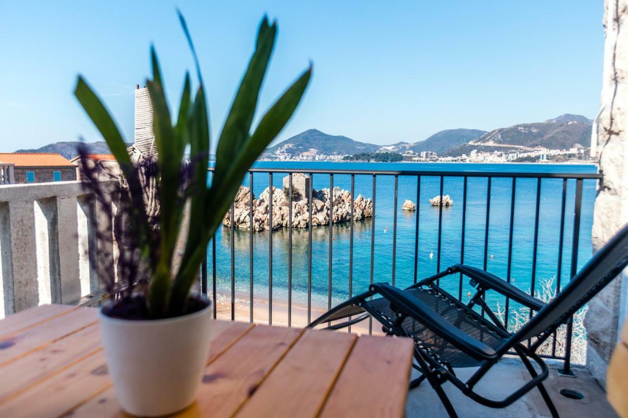 Mima Apartments Sveti Stefan Bagian luar foto