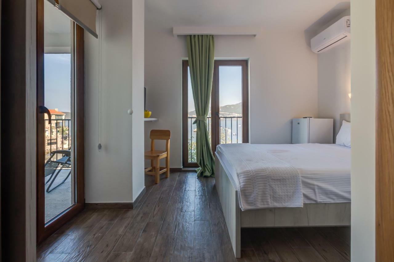 Mima Apartments Sveti Stefan Bagian luar foto